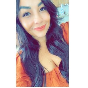 Meet your Posher, Monica